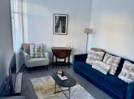 Luxury Three Bedroom Duplex Apartment Torquay Marina