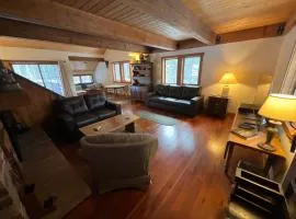 Regal Chalet Blue River Cabin Close to Breck