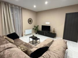 Appartemment 2 chambres à 10min de la gare à pied - LYON -Paris-Bellegarde-Genève, hotel i Bellegarde-sur-Valserine