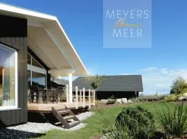 Schwarzes Holzferienhaus mit Sauna -- GARTENGLÜCK -- an der Ostsee, Zierow bei Wismar, Strand 500m, 2 Schlafzimmer