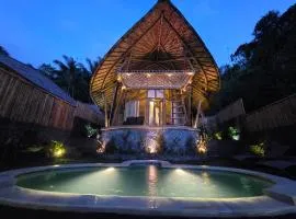 Sunrise hill bamboo house