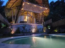 Sunrise hill bamboo house