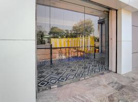 Hotel O SHIV PLAZA, hotel en Bānsjora