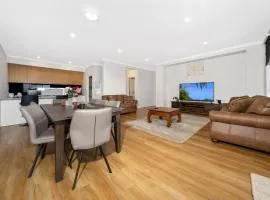 Lakeview Retreat Escape Relax Walk Rejuvenate