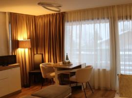 Crans Montana-Snow island, hotel en Lens