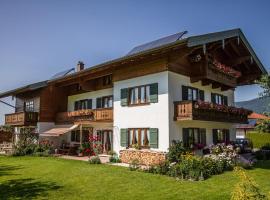 Ferienwohnungen Haus Martin, hotel in Inzell