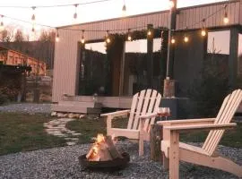 Kota Garana-Couples Mountain Hideaway with a View