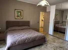 Emilia Tre camera in appartamento bagno privato