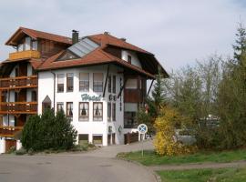 Hotel Glück, hotel amb aparcament a Ebersbach an der Fils