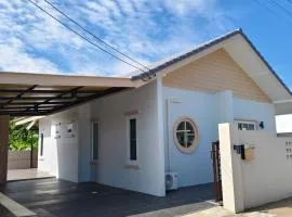 รักตะวัน เวียงพันแสน