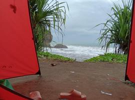 Sewa Tenda Teh Hilda، مكان تخييم في Bulakbenda