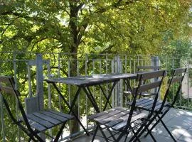 Adoreo Apartments & Suites