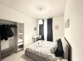 La Dolce Vita Home 15