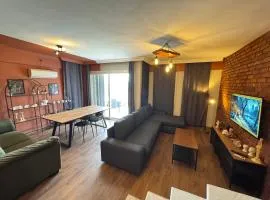 Central Cozy Villa 5 Min to Beach