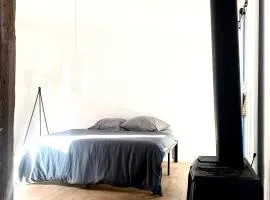 Uriges Apartment 60qm in einem alten Häuschen am Waldrand - 10km bis Würzburg