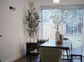 The Dormers Modern 3 Bed near NEC BHX Free Parking