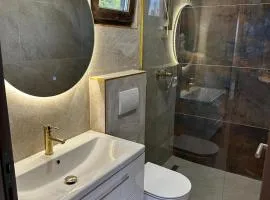 Suncatcher Djurdjevic Apartmani