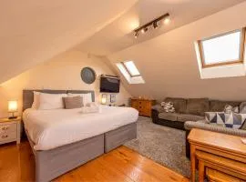 Silverwood Beautiful Loft in Telford - Pass the Keys