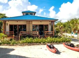 Secluded Oceanfront Private Estate By Alom, hotel a San Pedro