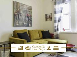 1 BDR Flat By Caledonia Luxe Stays Short Lets & Serviced Accommodation Linlithgow, hotel in Linlithgow