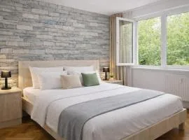 Comfort 14 Stylish City Apartment