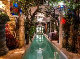 Signature Home Pool & Panoramic Terrace, hotel u gradu Gu
