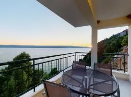 Apartments Andrea - Beachfront & Sea-view Terrace
