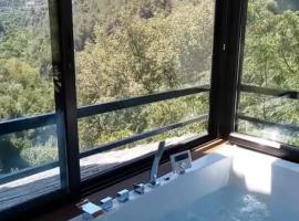 Viesnīca Dream Valley حلم الوادي pilsētā Sirjbāl