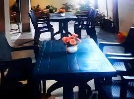 hotel elene, Hotel in Khashuri