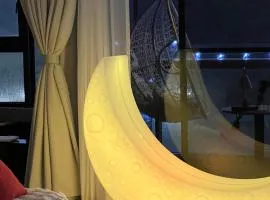 拾月頭城無邊際游泳池溫泉房