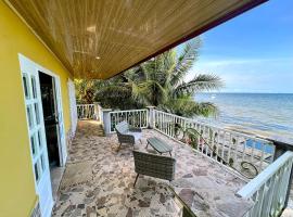 Casa Vista al Amatique, khách sạn ở Puerto Barrios