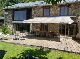 Gîte La Grange, hotel i Massat