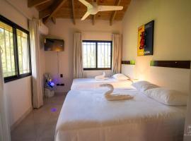 All-Inclusive Family Villa Pool BBQ WiFi Security 3BR, hotel i Puerto Plata