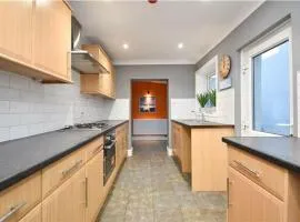 Seaside 3 bed terraced house