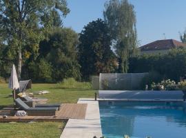 Espace cocooning, hotel con pileta en Girecourt-sur-Durbion