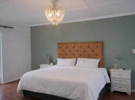 The Hide Pietermaritzburg 4BR Family Home w Pool