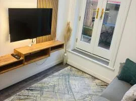 The Luxe Haven Penthouse - Sleeps 4 Apartment Nottingham City Centre