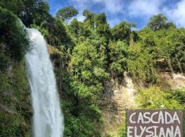 Cascada Elysiana, hotel in Platanillo