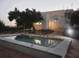 Villa Verzul – hotel w mieście Lobres