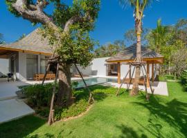 Grand garden villa，Phuket的飯店
