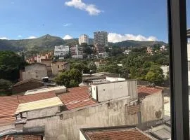 Luxury studio apartment with pool view and Jacuzzi