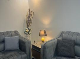 At your home in Conakry, hotel en Conakry