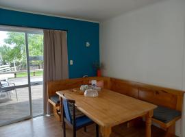 Self check-in room4 in guests house, hotel a Te Miro