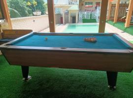 COMPLEXE L OCEANE Hotel، فندق في كريبي