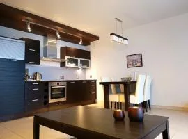 Apartament WENGE w centrum Ustronia