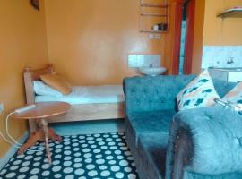 Villa RADOS, hotel na may parking sa Siaya