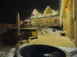 Bale na Skale Chata & SPA-Zawoja