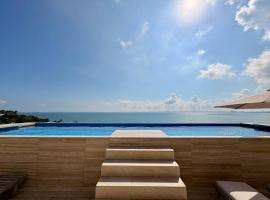 Luxury 2-Bedroom Apartment with amazing view - Infinity Pool and Rooftop in Building, alojamiento con cocina en Veracruz