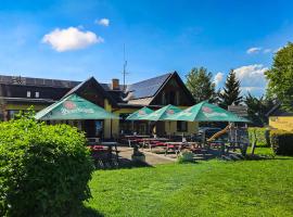 Penzion Kov&aacute;řov, huisdiervriendelijk hotel in Frymburk