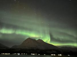 Trønderstua, hotel in Tromsø